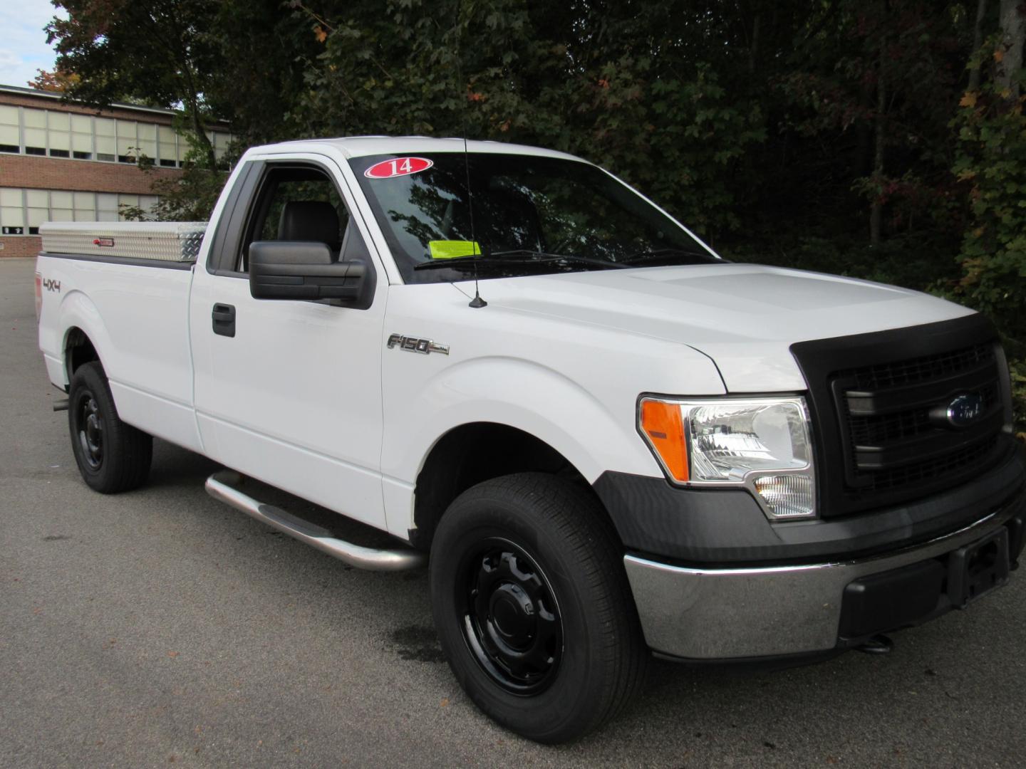 2014 White /Gray Ford F-150 XLT 8-ft. Bed 4WD (1FTMF1EM4EK) with an 3.7L V6 DOHC 24V engine, 6-Speed Automatic transmission, located at 215 Milton St, Dedham, MA, 02026, (781) 329-5144, 42.241905, -71.157295 - Photo#0