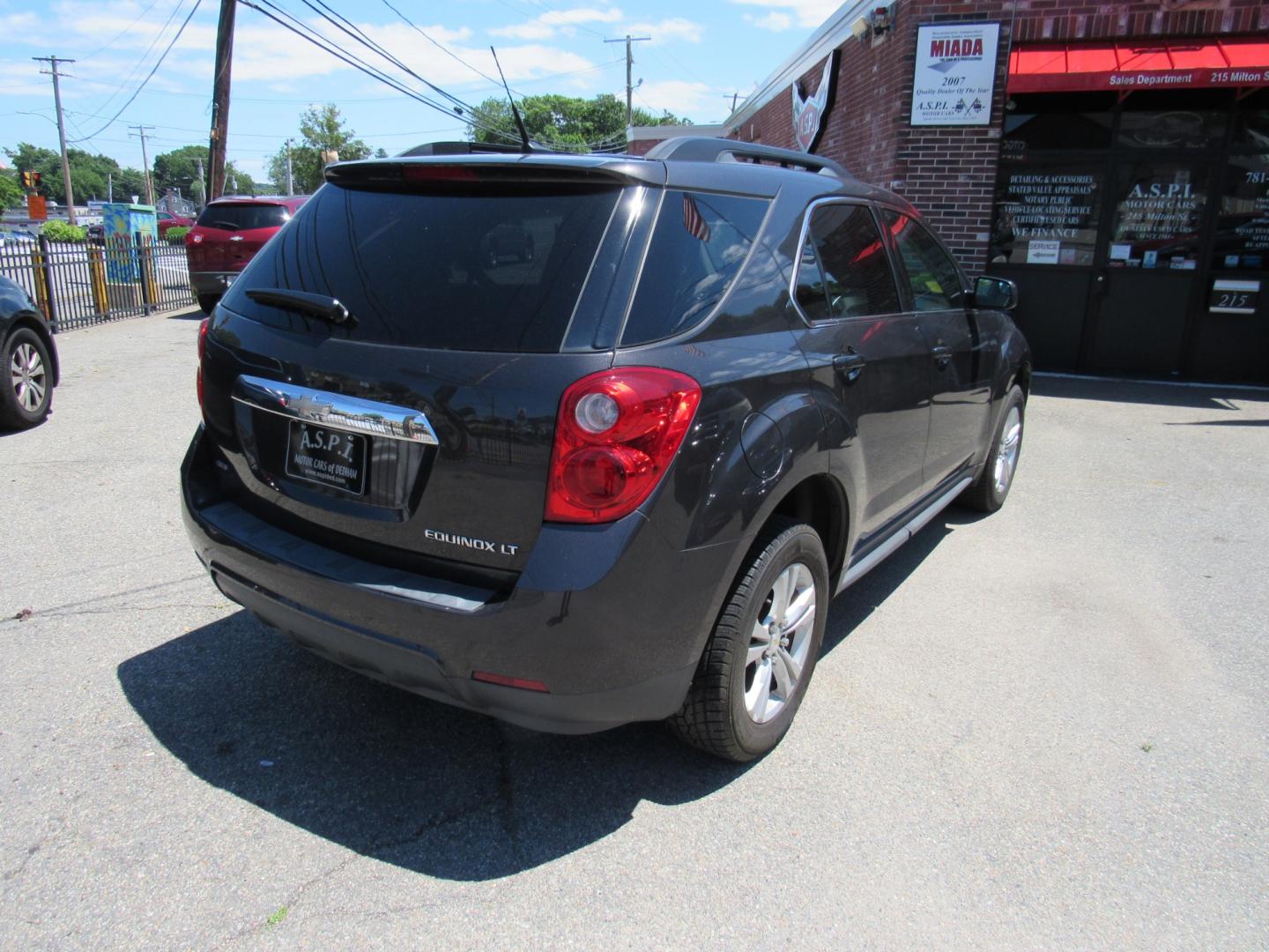 2013 Gray /Black Chevrolet Equinox LT (1GNFLNEKXDZ) with an 2.4L L4 DOHC 16V engine, Automatic transmission, located at 215 Milton St, Dedham, MA, 02026, (781) 329-5144, 42.241905, -71.157295 - This nice SUV is in excellent condition. Loaded up with Leather, Moonroof and Power Liftgate. Runs like new. All ASPI Motor Cars vehicles are fully serviced before they are delivered to assure the highest quality used vehicles. Comes with a 3/3 warranty included in the price. Call for details. - Photo#6