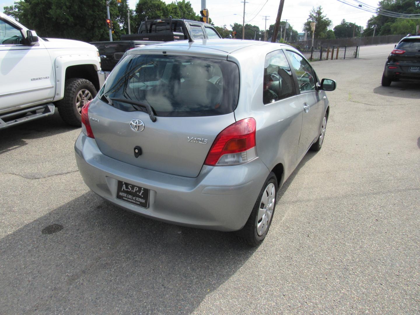 2010 Toyota Yaris (JTDJT4K30A5) , Automatic transmission, located at 215 Milton St, Dedham, MA, 02026, (781) 329-5144, 42.241905, -71.157295 - This nice compact is in excellent condition. Has only 29K miles on it. All ASPI Motor Cars vehicles are fully serviced before they are delivered. Come with a 3/3 warranty included in the price. Call for details Prices on all vehicles do not include $299.95 Documentation fee, as well as Massachuse - Photo#6