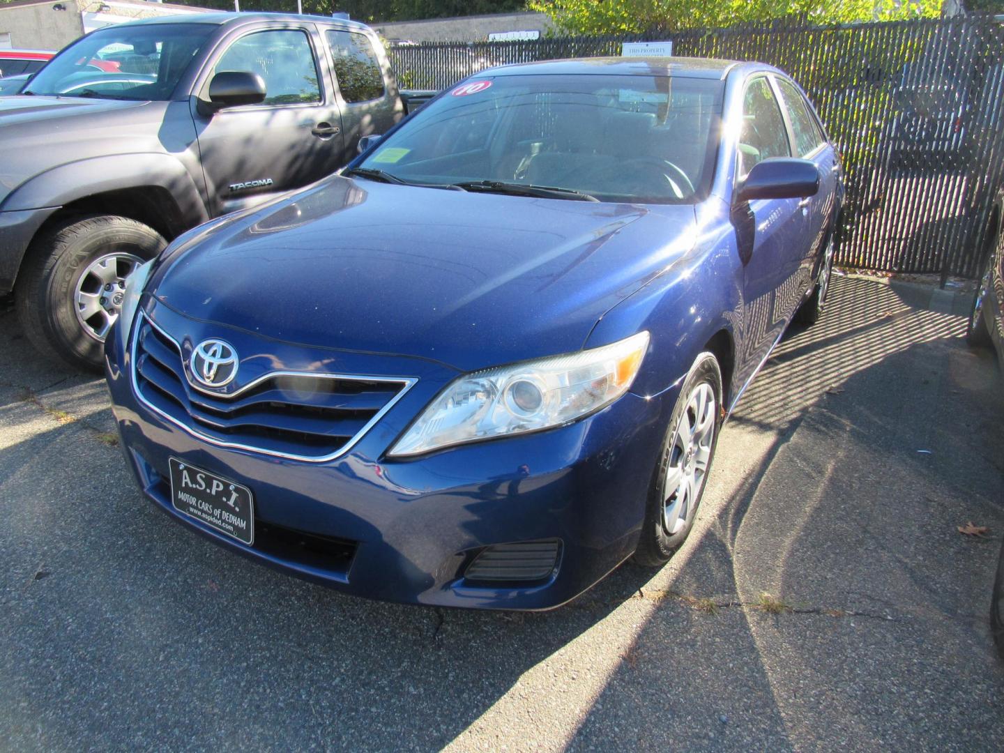 2010 Blue /Gray Toyota Camry Camry-Grade 6-Spd AT (4T4BF3EK5AR) with an 2.5L L4 DOHC 16V engine, 6-Speed Automatic Overdrive transmission, located at 215 Milton St, Dedham, MA, 02026, (781) 329-5144, 42.241905, -71.157295 - Photo#3