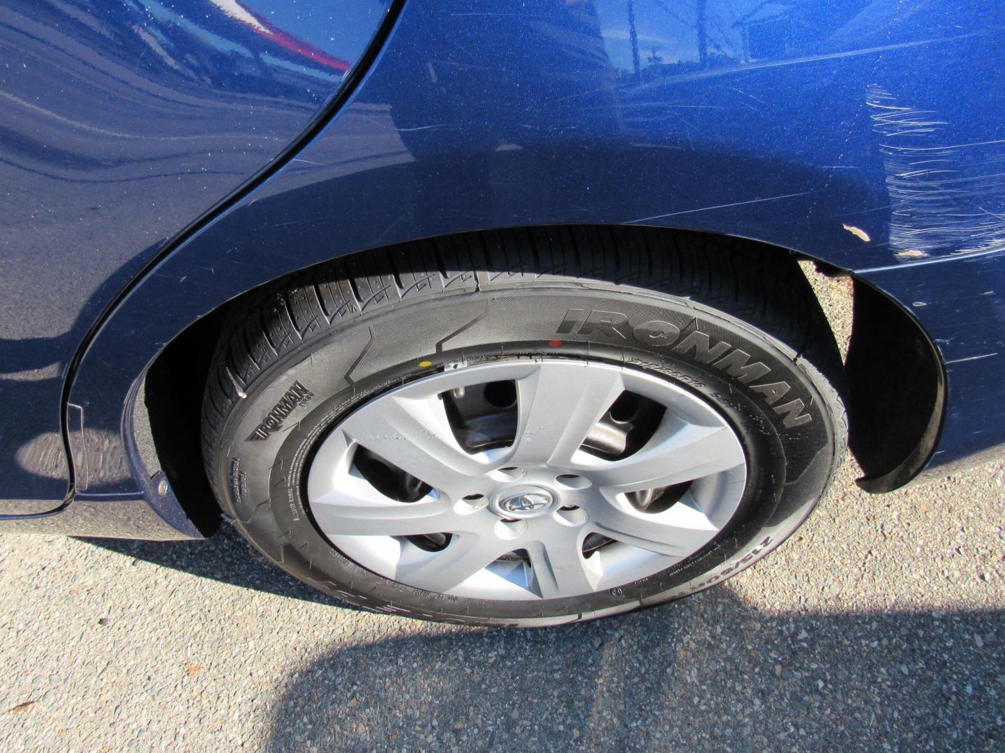 2010 Blue /Gray Toyota Camry Camry-Grade 6-Spd AT (4T4BF3EK5AR) with an 2.5L L4 DOHC 16V engine, 6-Speed Automatic Overdrive transmission, located at 215 Milton St, Dedham, MA, 02026, (781) 329-5144, 42.241905, -71.157295 - Photo#10