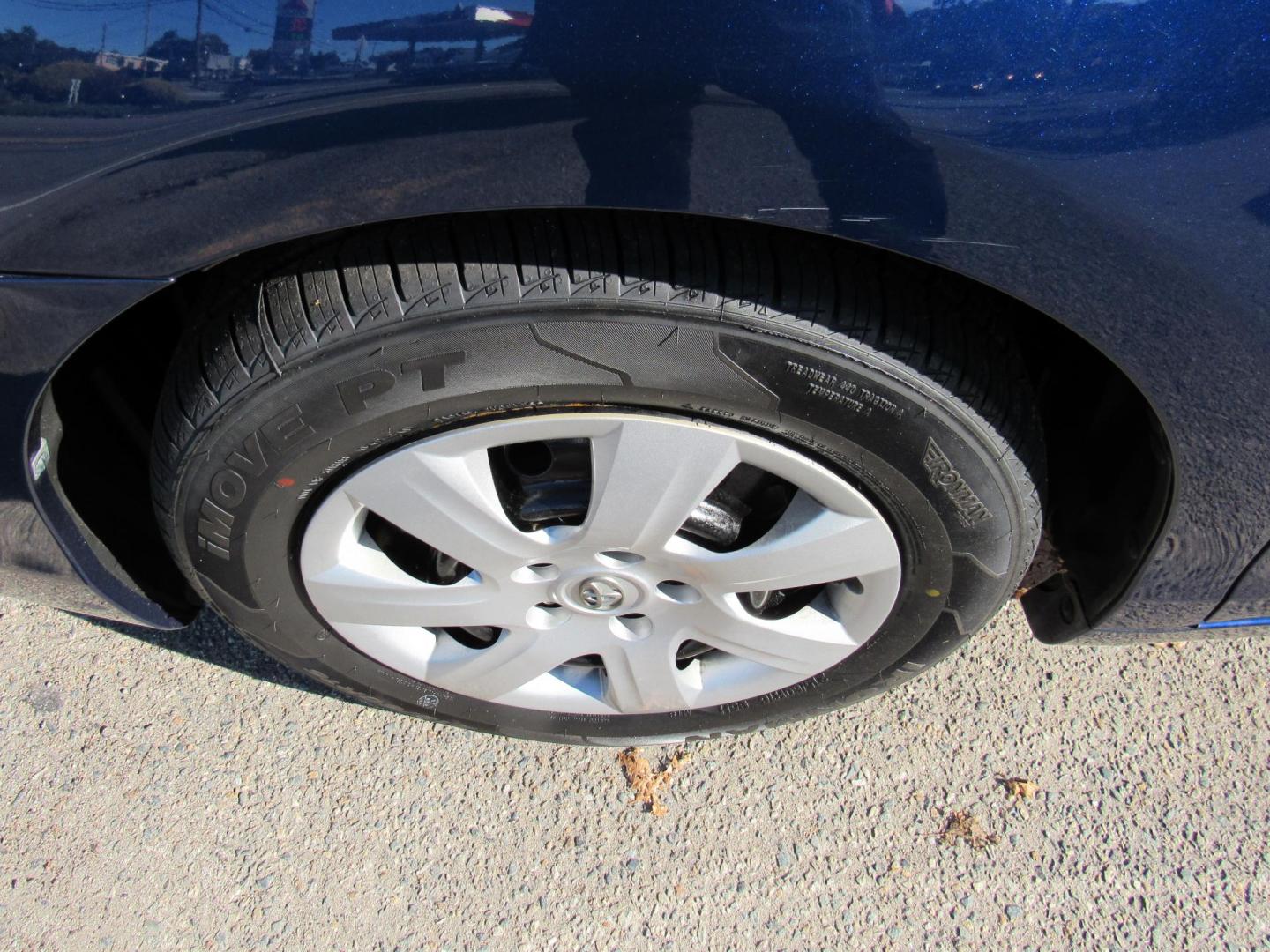 2010 Blue /Gray Toyota Camry Camry-Grade 6-Spd AT (4T4BF3EK5AR) with an 2.5L L4 DOHC 16V engine, 6-Speed Automatic Overdrive transmission, located at 215 Milton St, Dedham, MA, 02026, (781) 329-5144, 42.241905, -71.157295 - Photo#12