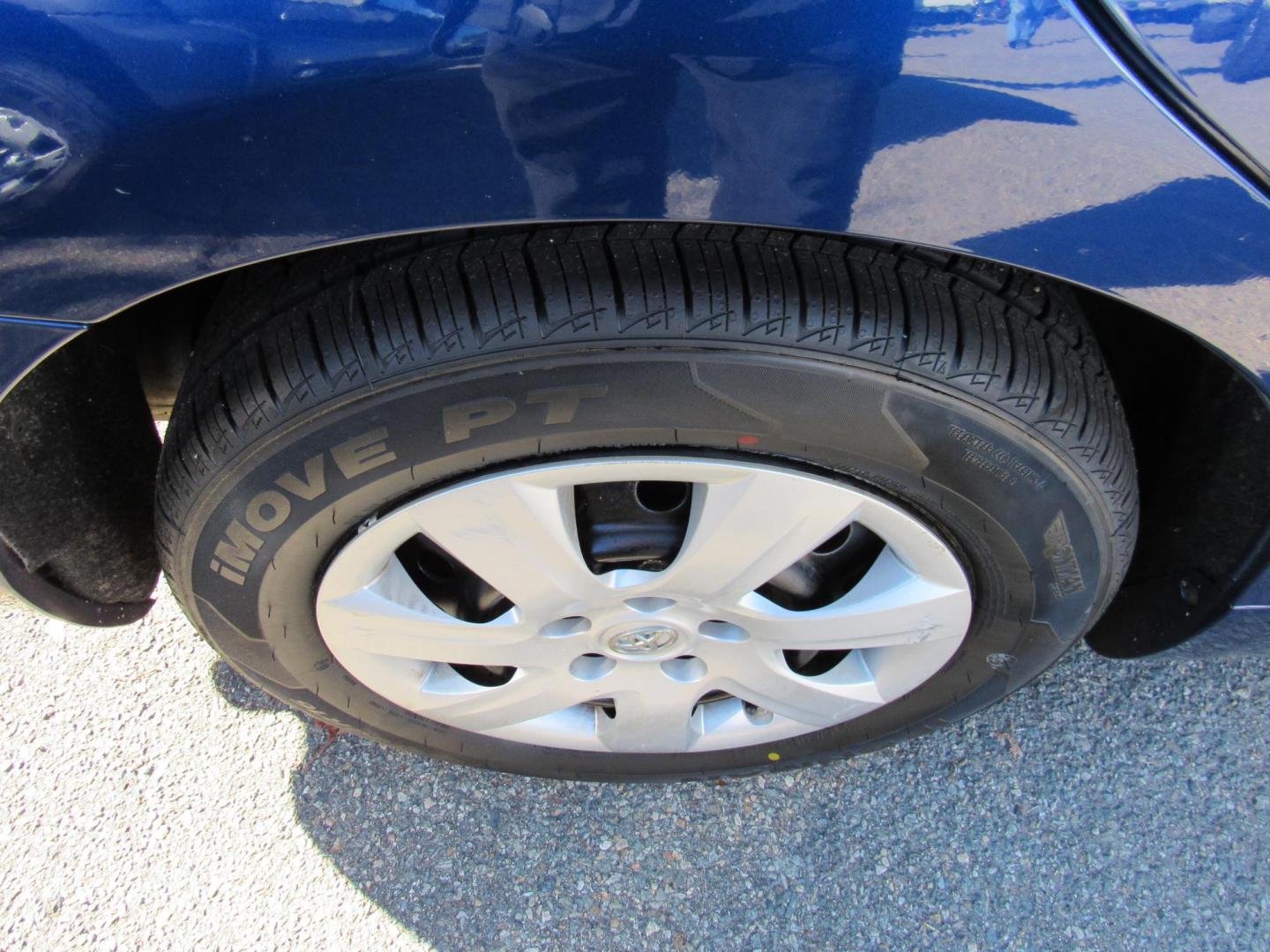 2010 Blue /Gray Toyota Camry Camry-Grade 6-Spd AT (4T4BF3EK5AR) with an 2.5L L4 DOHC 16V engine, 6-Speed Automatic Overdrive transmission, located at 215 Milton St, Dedham, MA, 02026, (781) 329-5144, 42.241905, -71.157295 - Photo#9