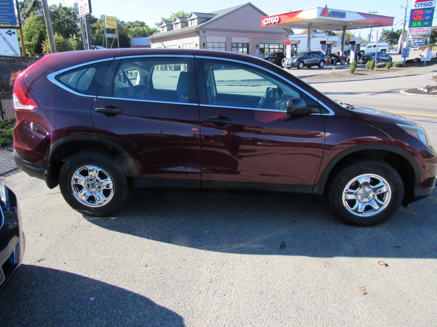 2014 Maroon /Gray Honda CR-V LX 4WD 5-Speed AT (5J6RM4H39EL) with an 2.4L L4 DOHC 16V engine, 5-Speed Automatic transmission, located at 215 Milton St, Dedham, MA, 02026, (781) 329-5144, 42.241905, -71.157295 - This nice SUV runs like new. Low mileage, very hard to find. All ASPI Motor Cars vehicles are fully serviced before they are delivered. Comes with a 3/3 warranty included in the price. Call for details. Prices on all vehicles do not include $299.95 Documentation fee, as well as Massachusetts - Photo#7