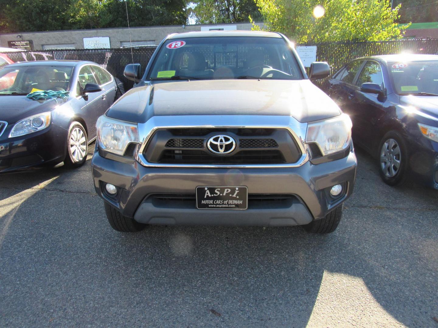 2013 Gray /Gray Toyota Tacoma Access Cab V6 Auto 4WD (5TFUU4EN7DX) with an 4.0L V6 DOHC 24V engine, Automatic transmission, located at 215 Milton St, Dedham, MA, 02026, (781) 329-5144, 42.241905, -71.157295 - This hard to find extended cab Pick up is in excellent condition. Runs as good as it looks. All ASPI Motor Cars vehicles are fully serviced before they are delivered to assure the highest quality used vehicles. Comes with a 3/3 warranty included in the price. Call for details. Prices on all veh - Photo#1