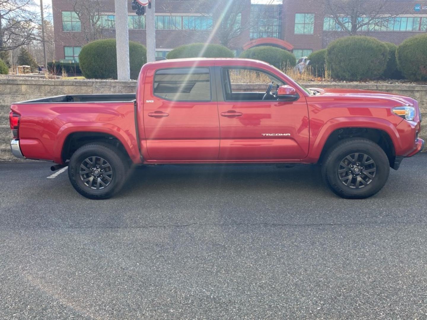 2022 Red /Gray Toyota Tacoma SR5 Double Cab Short Bed V6 6AT 4WD (3TMCZ5AN7NM) with an 3.5L V6 DOHC 24V engine, 6A transmission, located at 215 Milton St, Dedham, MA, 02026, (781) 329-5144, 42.241905, -71.157295 - This nice low mileage quad cab is in excellent condition. Runs as good as it looks. All ASPI Motor Cars vehicles are fully serviced before they are delivered. Comes with a 3/3 warranty included in the price. Call for detail. Prices on all vehicles do not include $299.95 Documentation fee, as well - Photo#5