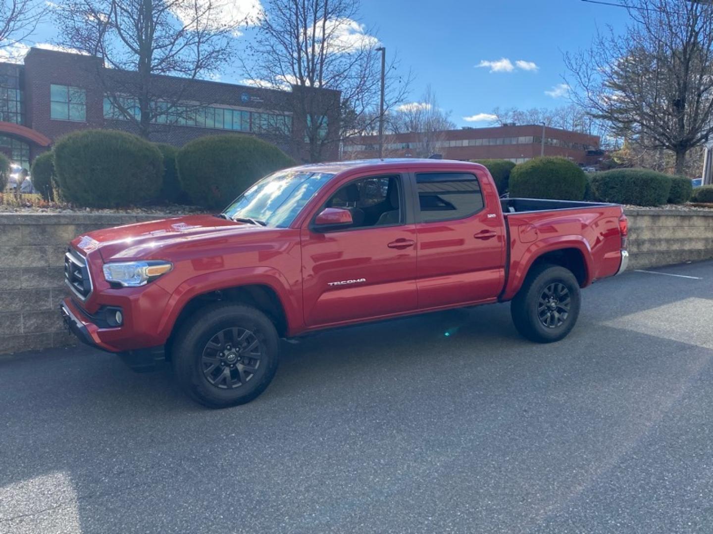 2022 Red /Gray Toyota Tacoma SR5 Double Cab Short Bed V6 6AT 4WD (3TMCZ5AN7NM) with an 3.5L V6 DOHC 24V engine, 6A transmission, located at 215 Milton St, Dedham, MA, 02026, (781) 329-5144, 42.241905, -71.157295 - This nice low mileage quad cab is in excellent condition. Runs as good as it looks. All ASPI Motor Cars vehicles are fully serviced before they are delivered. Comes with a 3/3 warranty included in the price. Call for detail. Prices on all vehicles do not include $299.95 Documentation fee, as well - Photo#2