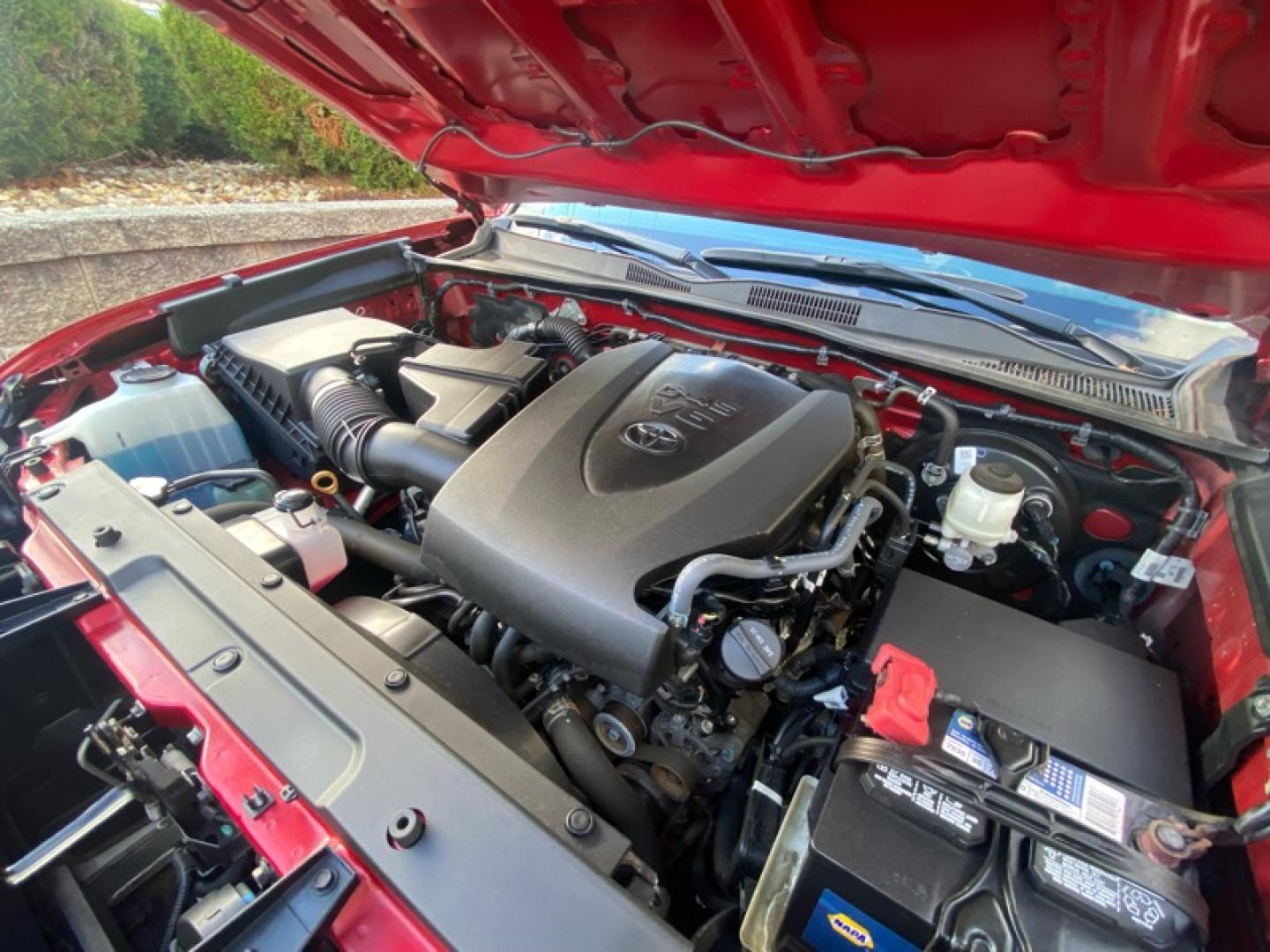 2022 Red /Gray Toyota Tacoma SR5 Double Cab Short Bed V6 6AT 4WD (3TMCZ5AN7NM) with an 3.5L V6 DOHC 24V engine, 6A transmission, located at 215 Milton St, Dedham, MA, 02026, (781) 329-5144, 42.241905, -71.157295 - This nice low mileage quad cab is in excellent condition. Runs as good as it looks. All ASPI Motor Cars vehicles are fully serviced before they are delivered. Comes with a 3/3 warranty included in the price. Call for detail. Prices on all vehicles do not include $299.95 Documentation fee, as well - Photo#22