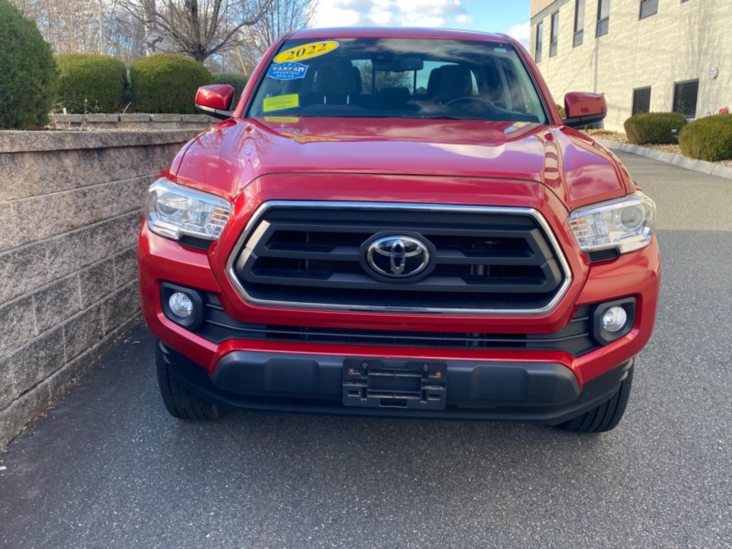 2022 Red /Gray Toyota Tacoma SR5 Double Cab Short Bed V6 6AT 4WD (3TMCZ5AN7NM) with an 3.5L V6 DOHC 24V engine, 6A transmission, located at 215 Milton St, Dedham, MA, 02026, (781) 329-5144, 42.241905, -71.157295 - This nice low mileage quad cab is in excellent condition. Runs as good as it looks. All ASPI Motor Cars vehicles are fully serviced before they are delivered. Comes with a 3/3 warranty included in the price. Call for detail. Prices on all vehicles do not include $299.95 Documentation fee, as well - Photo#1