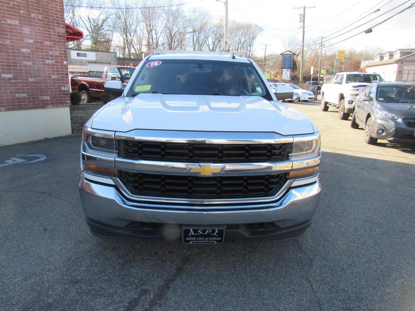 2018 White /Gray Chevrolet Silverado 1500 LT Double Cab 4WD (1GCVKREH9JZ) with an 4.3L V6 OHV 12V engine, 6A transmission, located at 215 Milton St, Dedham, MA, 02026, (781) 329-5144, 42.241905, -71.157295 - This nice work truck is in excellent condition. Comes with a utility cap and a slide out bed liner. All ASPI Motor Cars Vehicles are fully serviced before they are delivered to assure the highest quality used vehicles. Prices on all vehicles do not include $299.95 Documentation fee, as well a - Photo#2