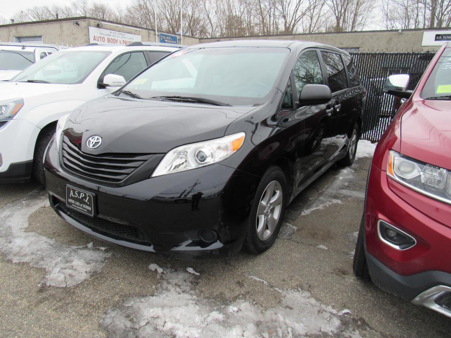 2015 BLACK /Gray Toyota Sienna L FWD 7-Passenger V6 (5TDZK3DC6FS) with an 3.5L V6 EFI DOHC 24V engine, 5-Speed Automatic transmission, located at 215 Milton St, Dedham, MA, 02026, (781) 329-5144, 42.241905, -71.157295 - Photo#2