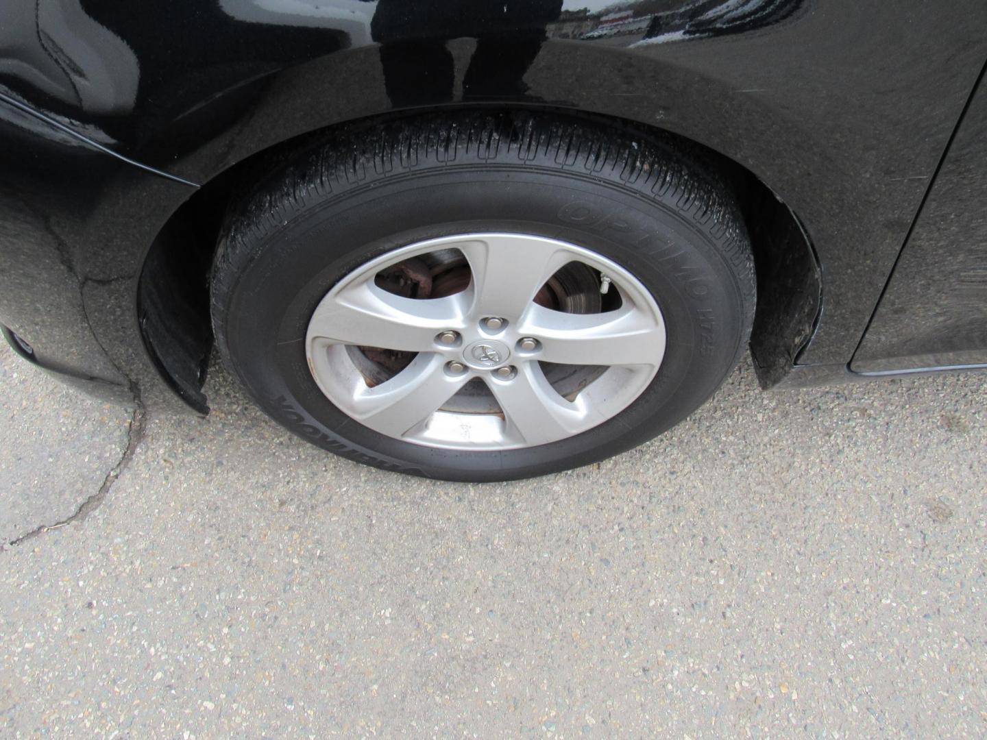 2015 BLACK /Gray Toyota Sienna L FWD 7-Passenger V6 (5TDZK3DC6FS) with an 3.5L V6 EFI DOHC 24V engine, 5-Speed Automatic transmission, located at 215 Milton St, Dedham, MA, 02026, (781) 329-5144, 42.241905, -71.157295 - Photo#11