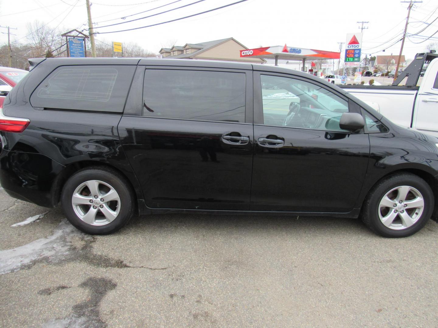 2015 BLACK /Gray Toyota Sienna L FWD 7-Passenger V6 (5TDZK3DC6FS) with an 3.5L V6 EFI DOHC 24V engine, 5-Speed Automatic transmission, located at 215 Milton St, Dedham, MA, 02026, (781) 329-5144, 42.241905, -71.157295 - Photo#8